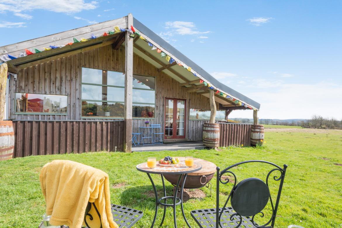 lodge exterior fire pit